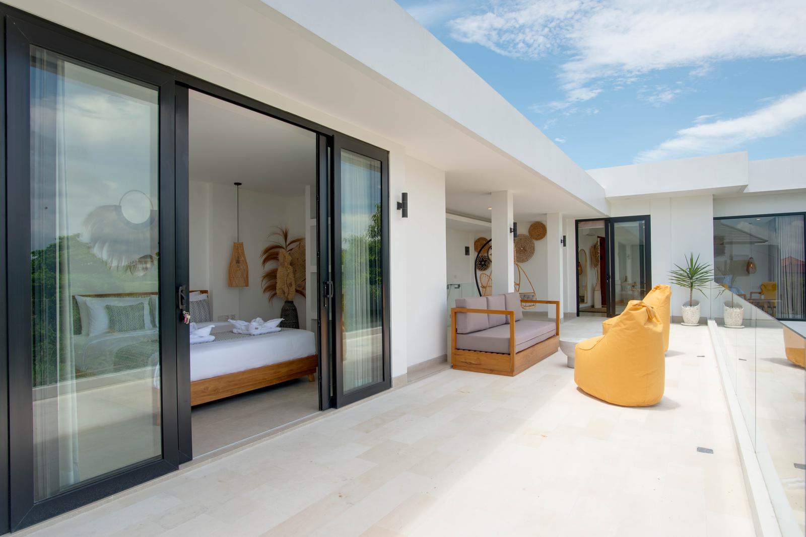 Modern 5-Bedroom Leasehold Villa for Sale in Padonan, Canggu — photo 3