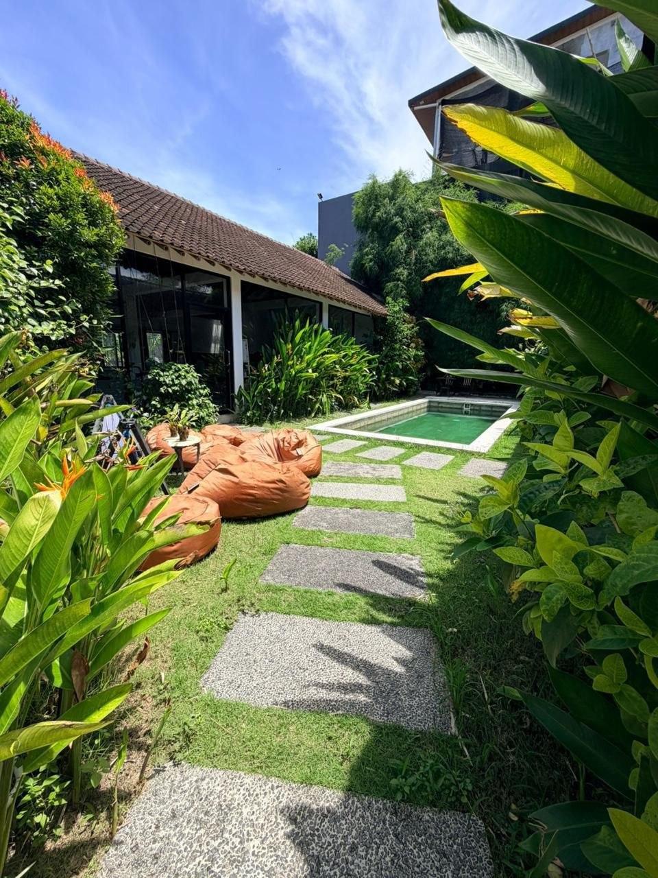 Spacious Villa Canggu 220m² 3 Bedrooms — photo 3