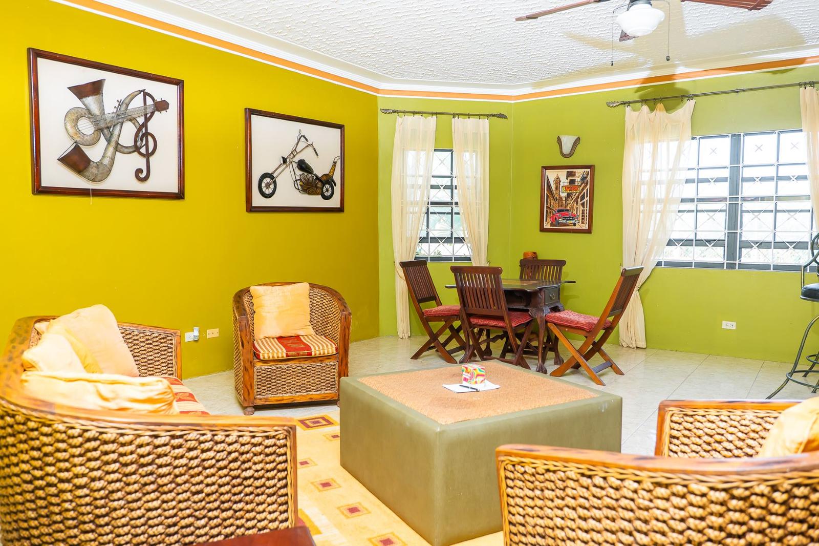 7 Bedroom House for Sale, Whittingham Avenue, Kingston, Jamaica — photo 3
