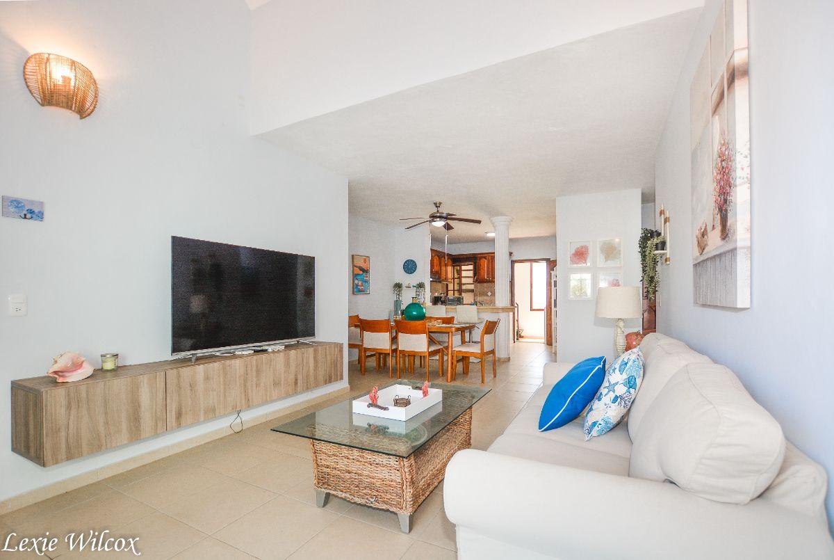 2-bedroom penthouse in Bavaro with private rooftop terrace — photo 3