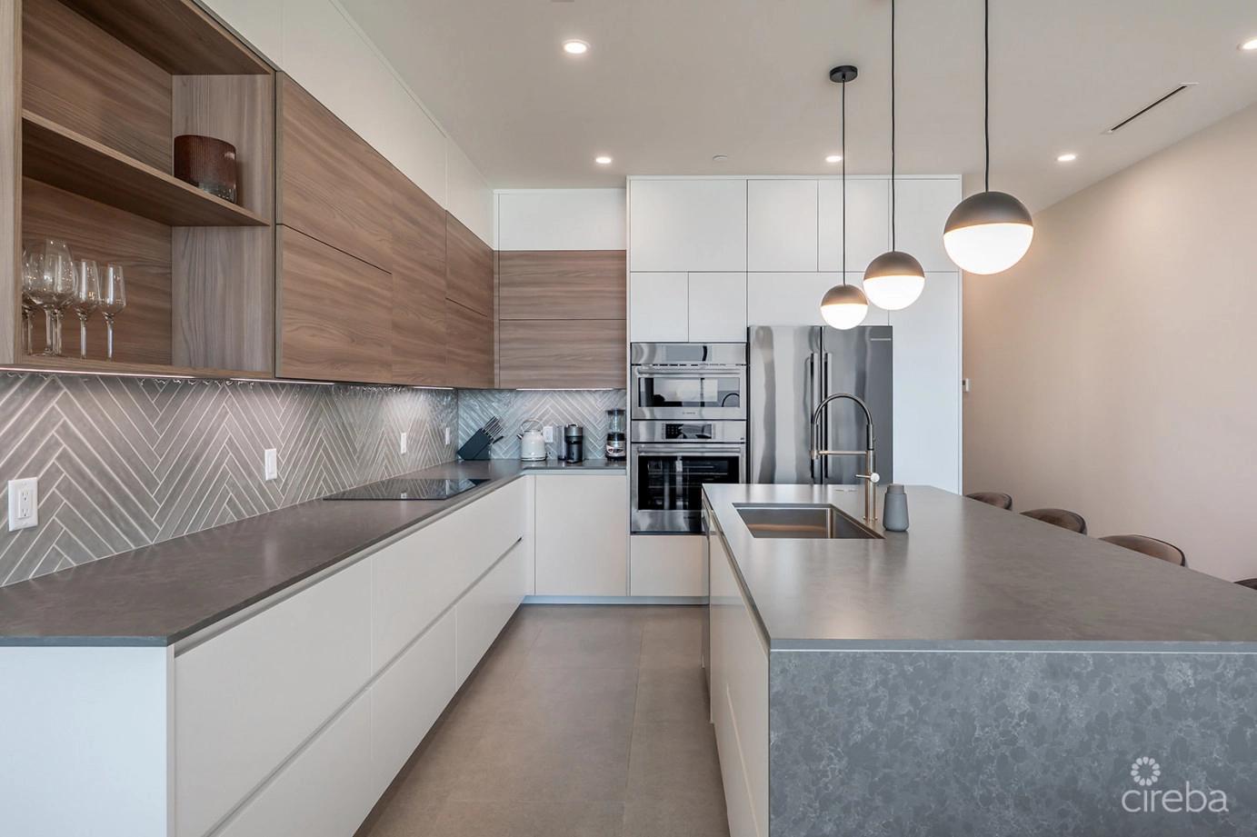 3 Bedroom Ocean View Condo in Point West — photo 4