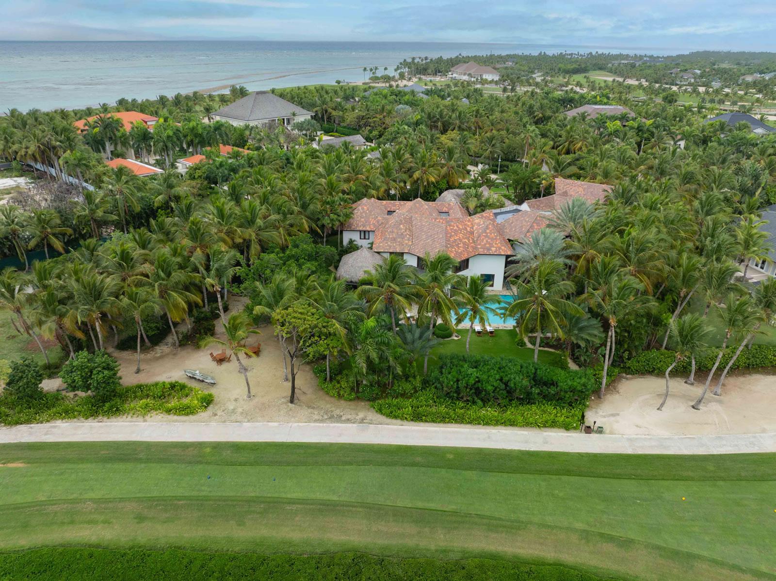 5 Bedroom Luxury Villa for Sale, Arrecife 49, Puntacana Resort & Club, Dominican Republic — photo 2