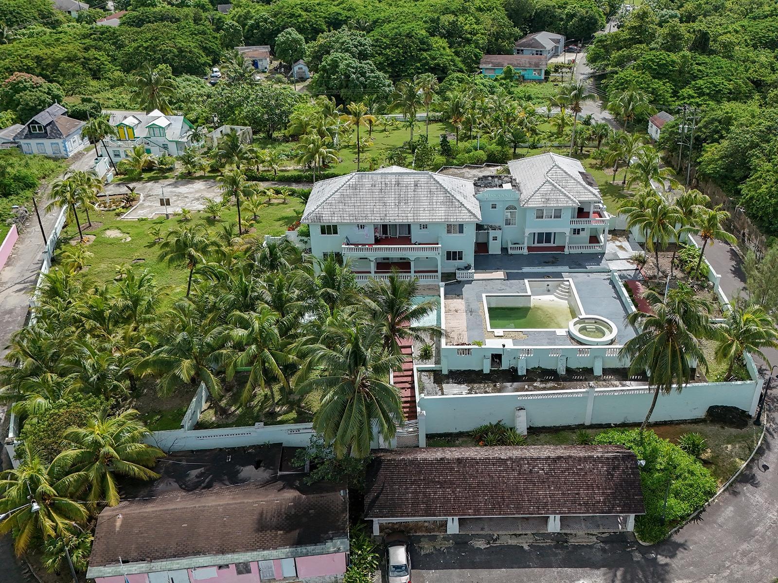 11 bedroom Apartment for sale — THE BLUFF COMPLEX in Eleuthera, The Bahamas — photo 4
