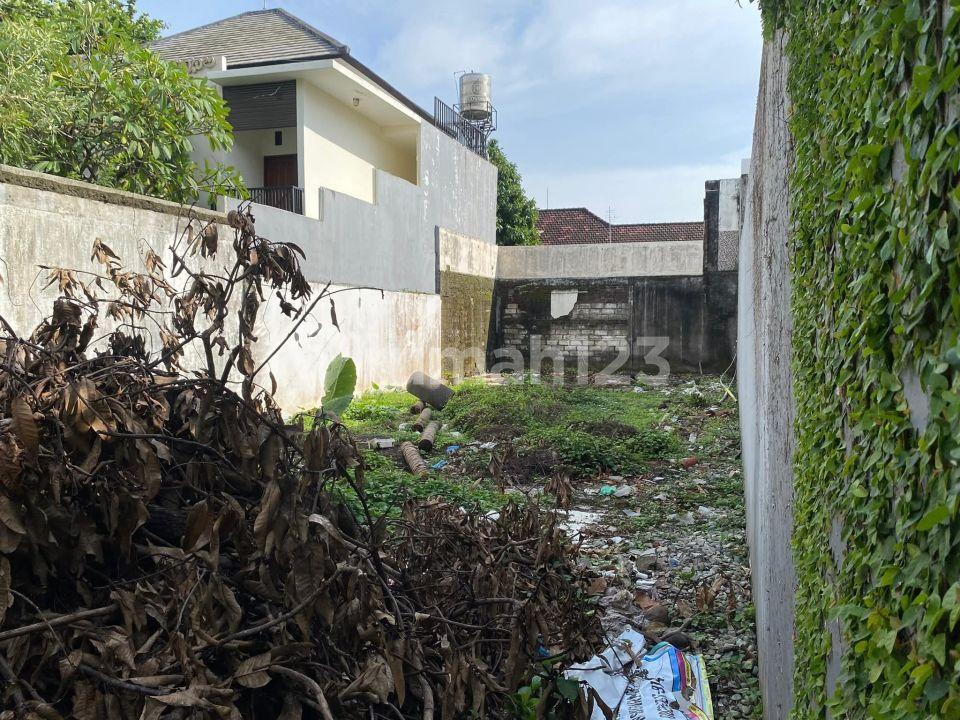 Premium land ready to build in Central Renon — photo 1