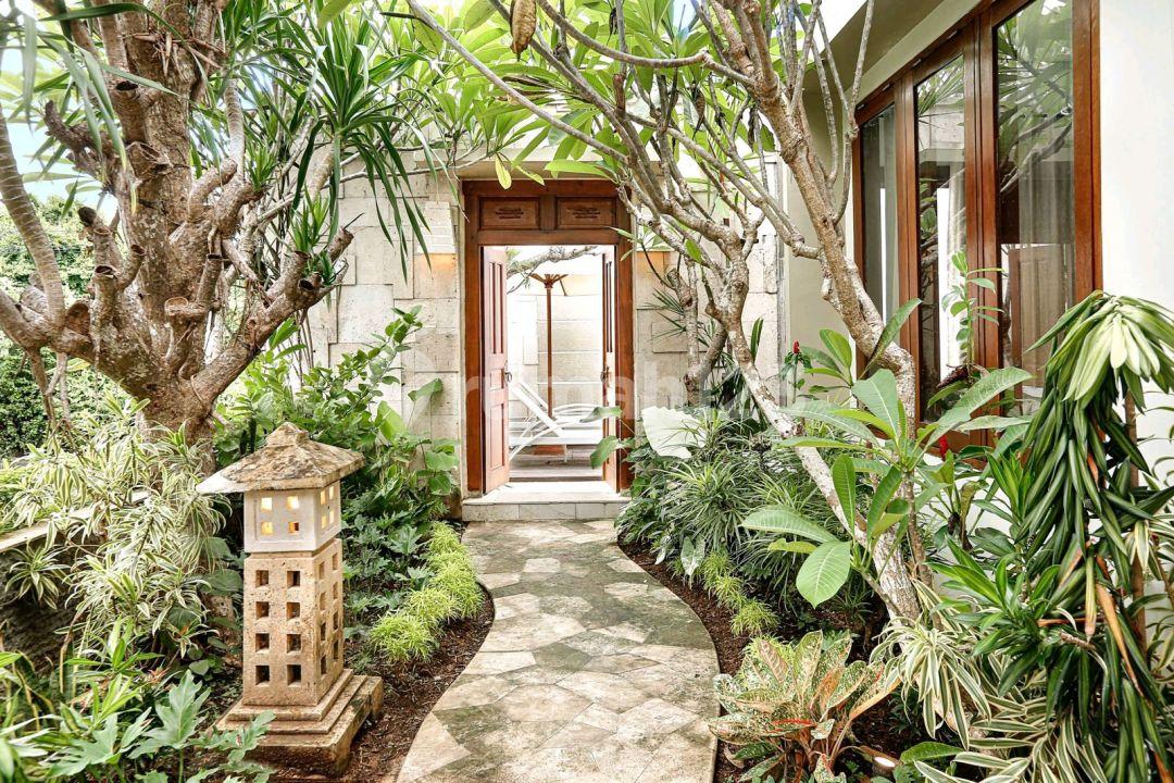 3-bedroom villa in Jimbaran, Bali — photo 1