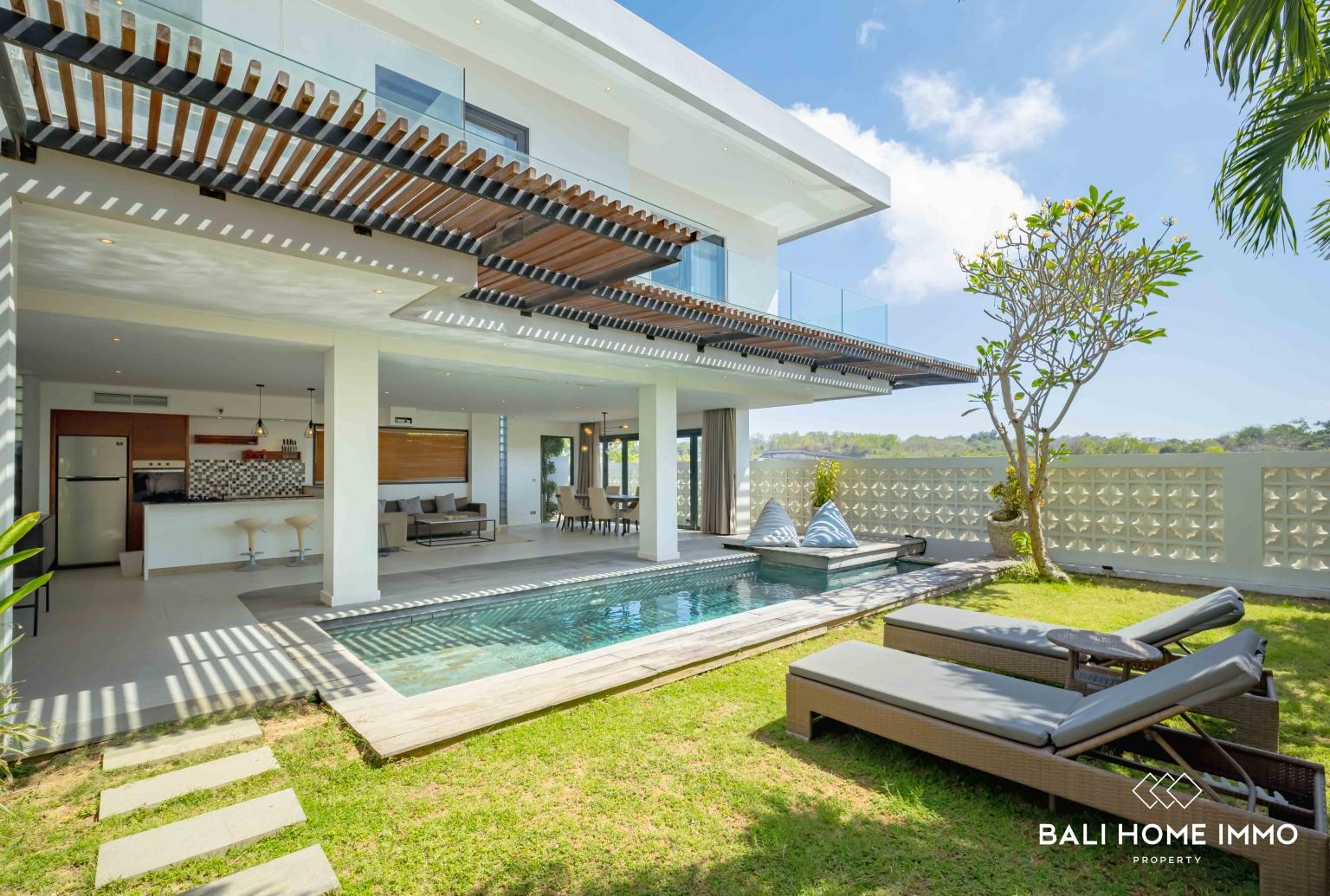 Refined Modern Freehold Villa with Single-Level Living in Ungasan — photo 1