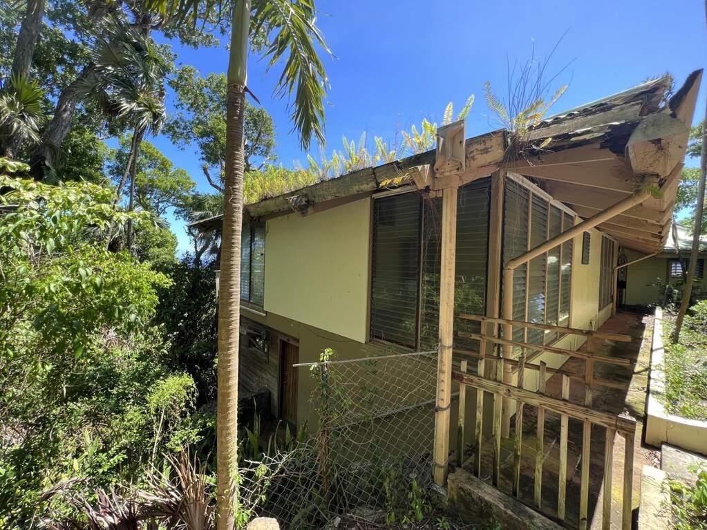 5 bedroom Single Family Home/House for sale — photo 4
