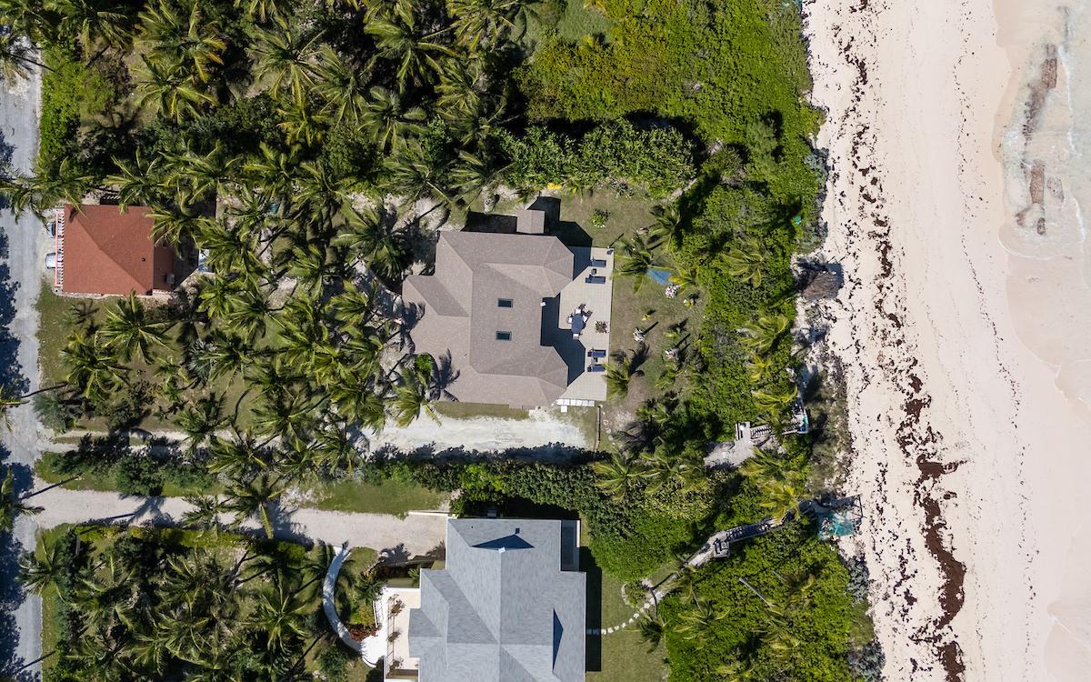 3 Bedroom Beachfront Home for Sale, Breeze Away Estates, Governor's Harbour, Eleuthera, Bahamas — photo 2