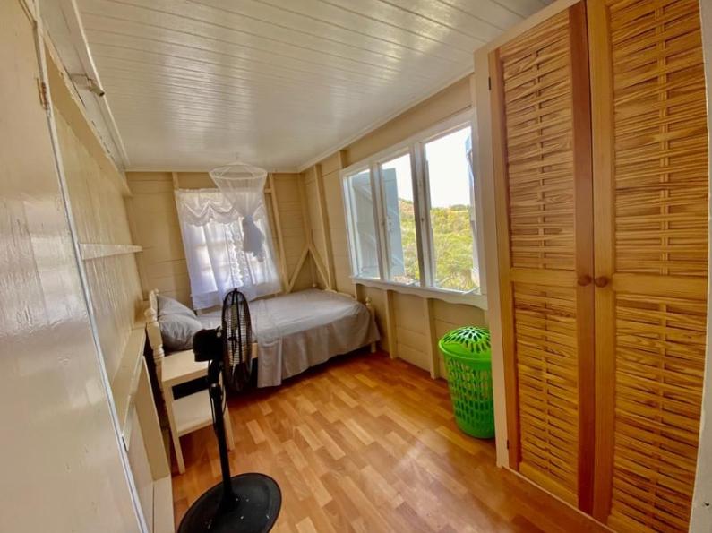 Petite Martinique 1BR Oceanview Home — photo 2