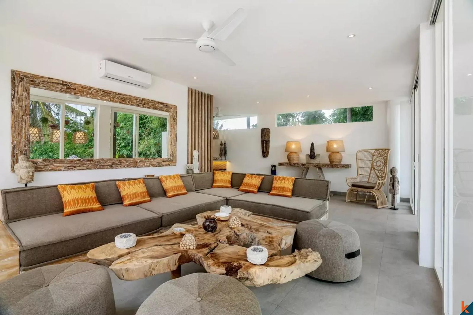 Impressive five bedroom leasehold villa overlooking the jungle in Ubud — photo 4