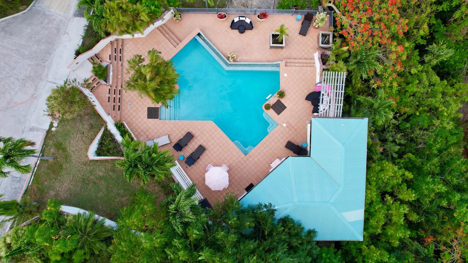 7 Bed 6 Bath Villa with Island Views in US Virgin Islands — photo 1