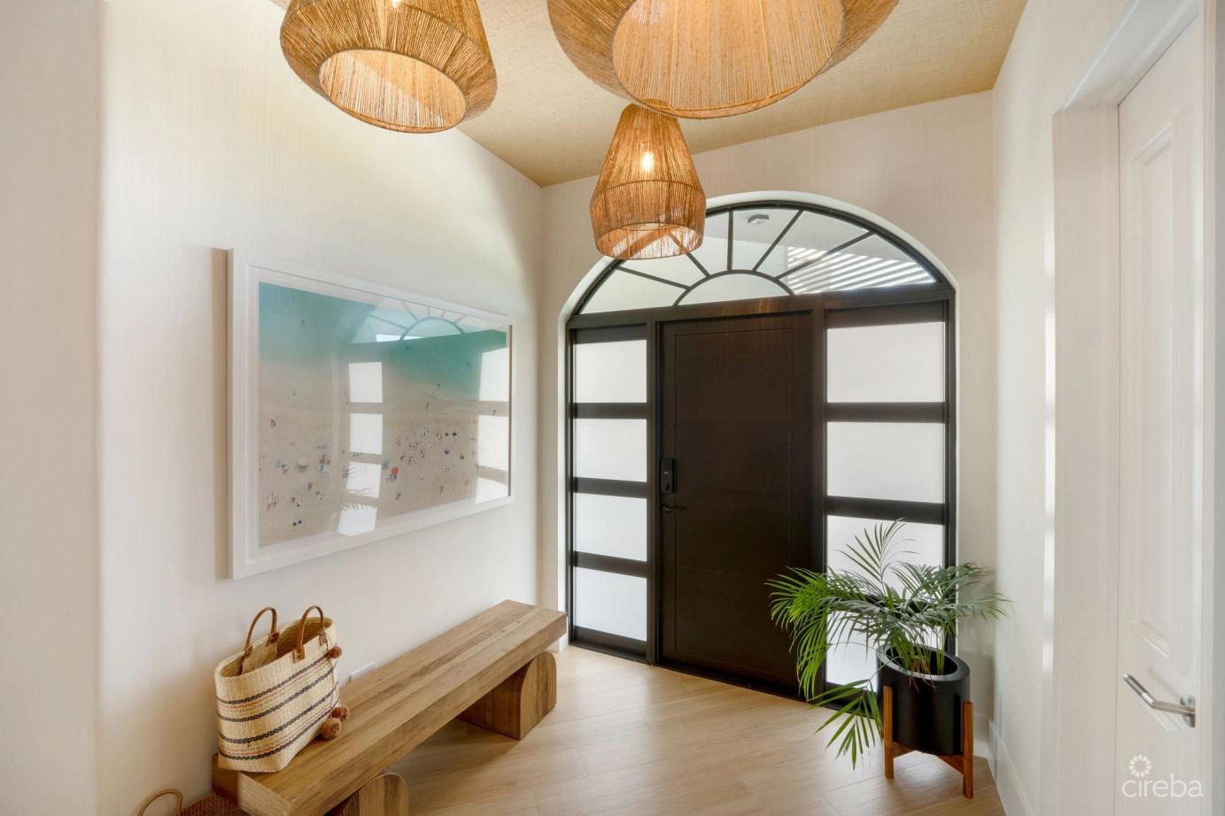 4 Bed Penthouse Seven Mile Beach Mandalay — photo 2