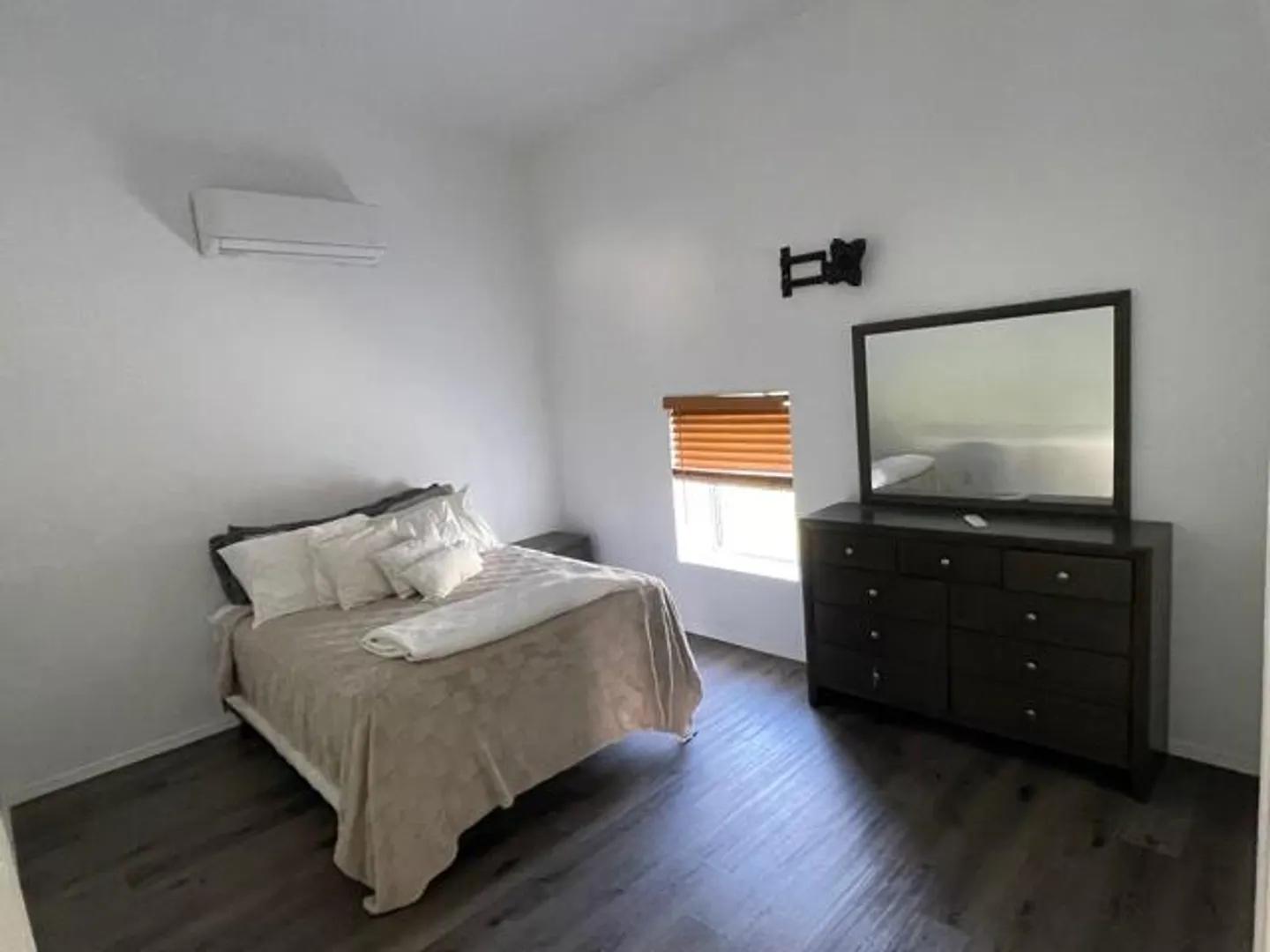 2 Bed 2 Bath Apartment in Frydenhoj Rh — photo 3