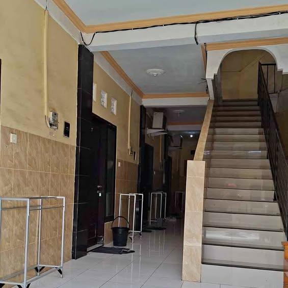 12-bedroom house in Denpasar — photo 1