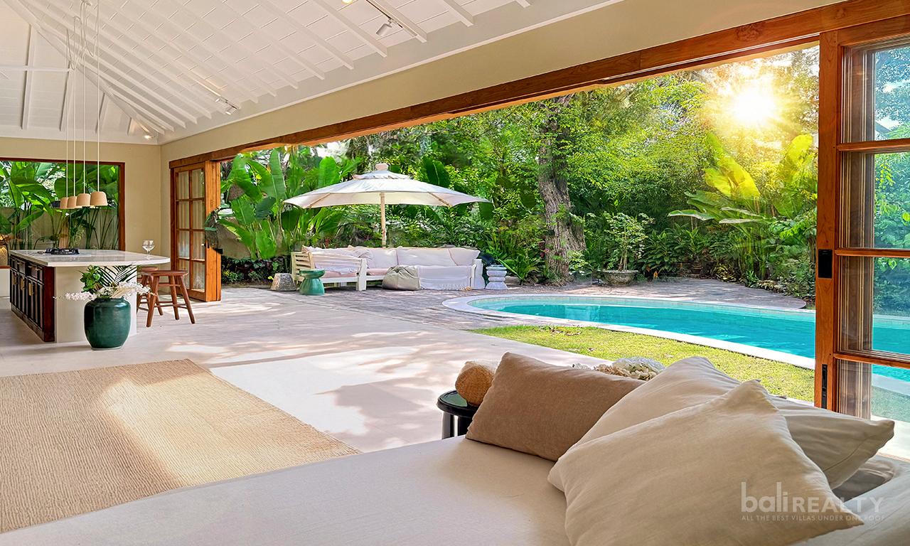 Four-Bedroom Villa with Long Lease in Babakan, Canggu — photo 3