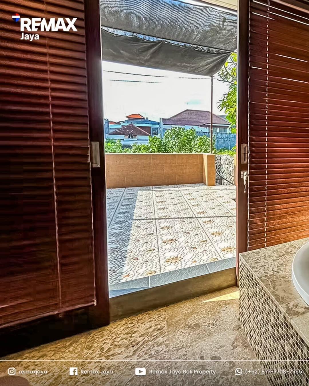 5 bedroom villa for sale in Kuta, Badung Regency, Bali, Indonesia — photo 3