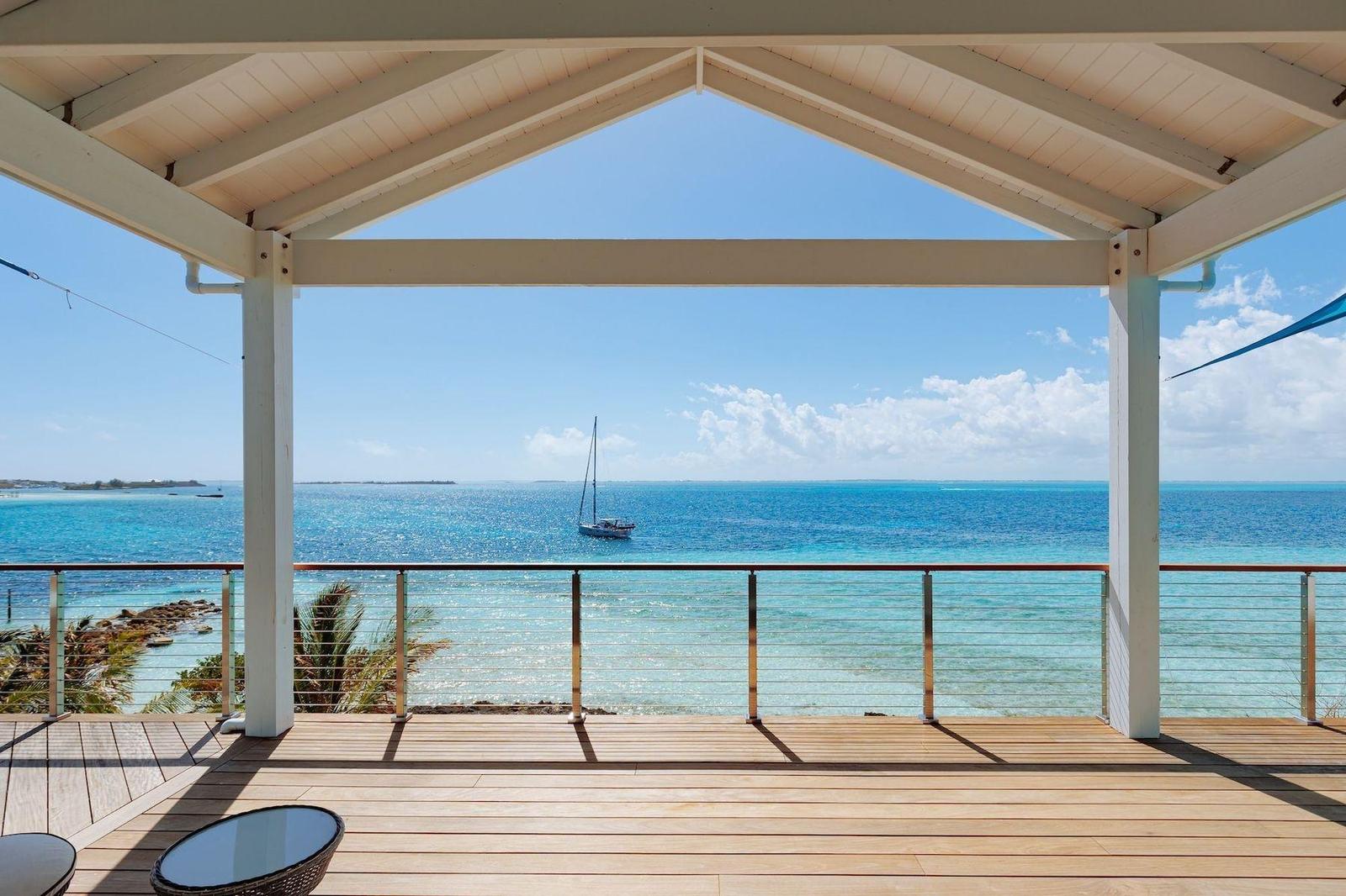 6 Bedroom Waterfront Residence for Sale in Harbour Haven, Abaco Islands — photo 5