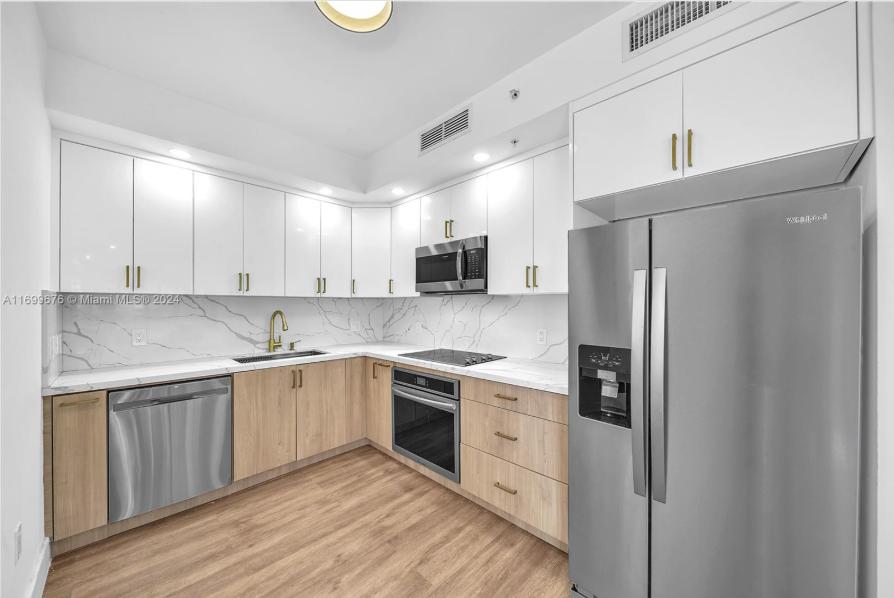Ivy at Riverfront 2BR Stylish Miami Condo — photo 3