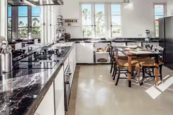 Villa in Canggu, Bali, Indonesia — photo 5