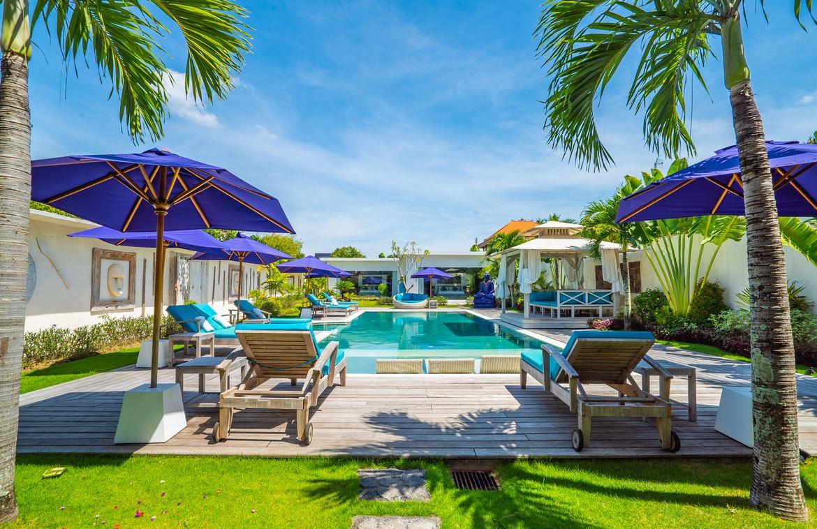 Spacious Luxury 4-bedroom Leasehold Villa in Seminyak — photo 1