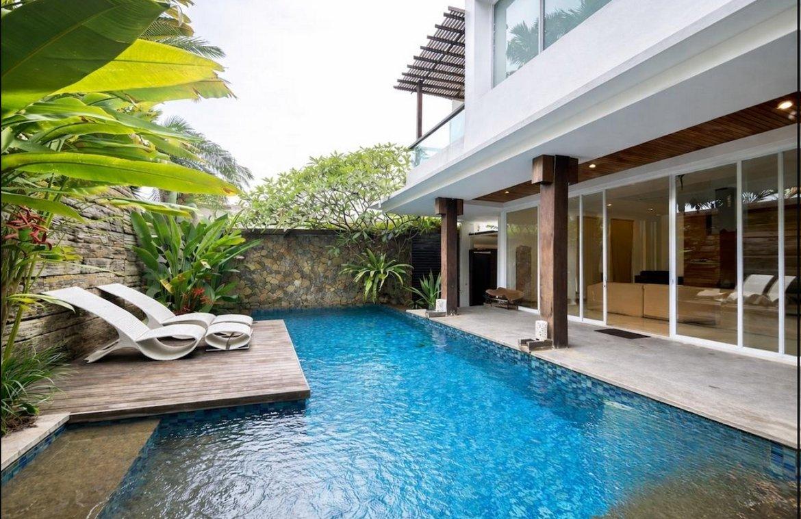 Expansive family residence in Seminyak, Bali, Indonesia — photo 1