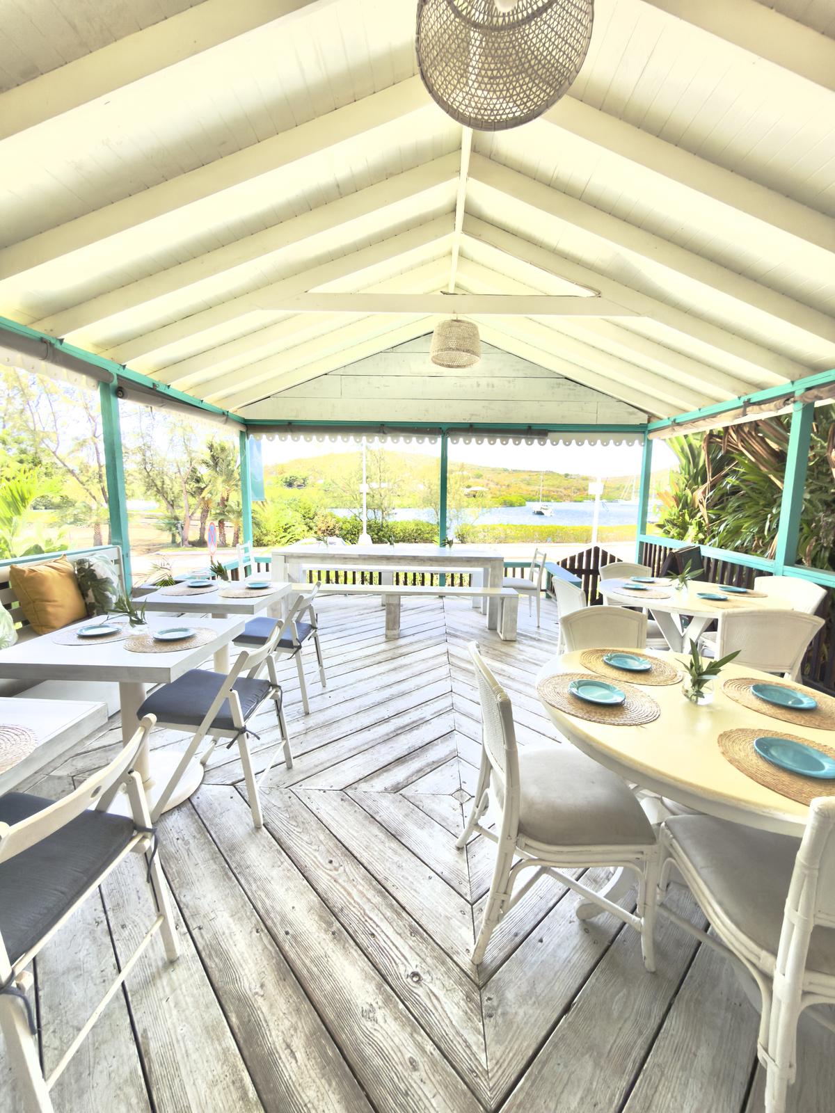 Piccolo, English Harbour, Antigua — photo 2