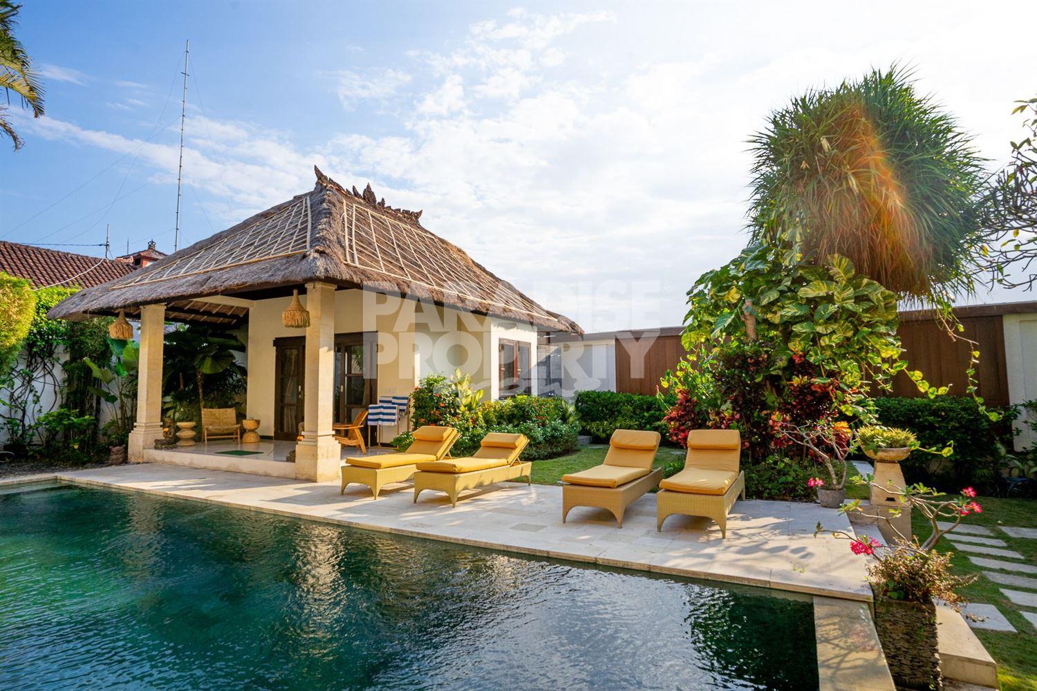 Prime Location Charming 3 Bedroom Villa with a Very Attractive Lease Extension — photo 2