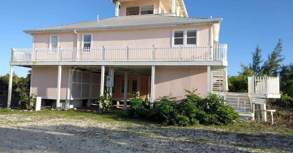 4 Bedroom Beachfront Property for Sale, Rum Cay, Bahamas — photo 1