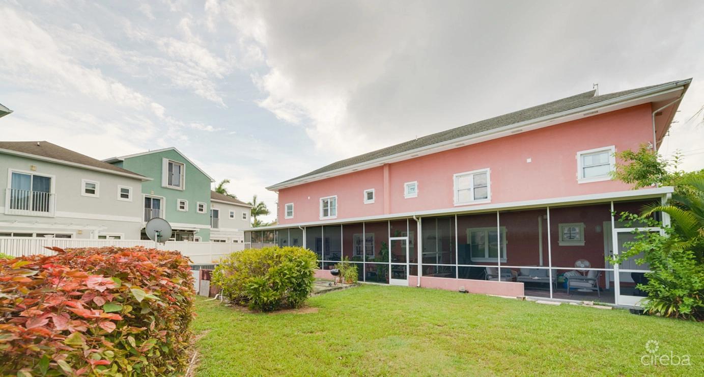3 Bedroom Triumph Village in the Cayman Islands — photo 1