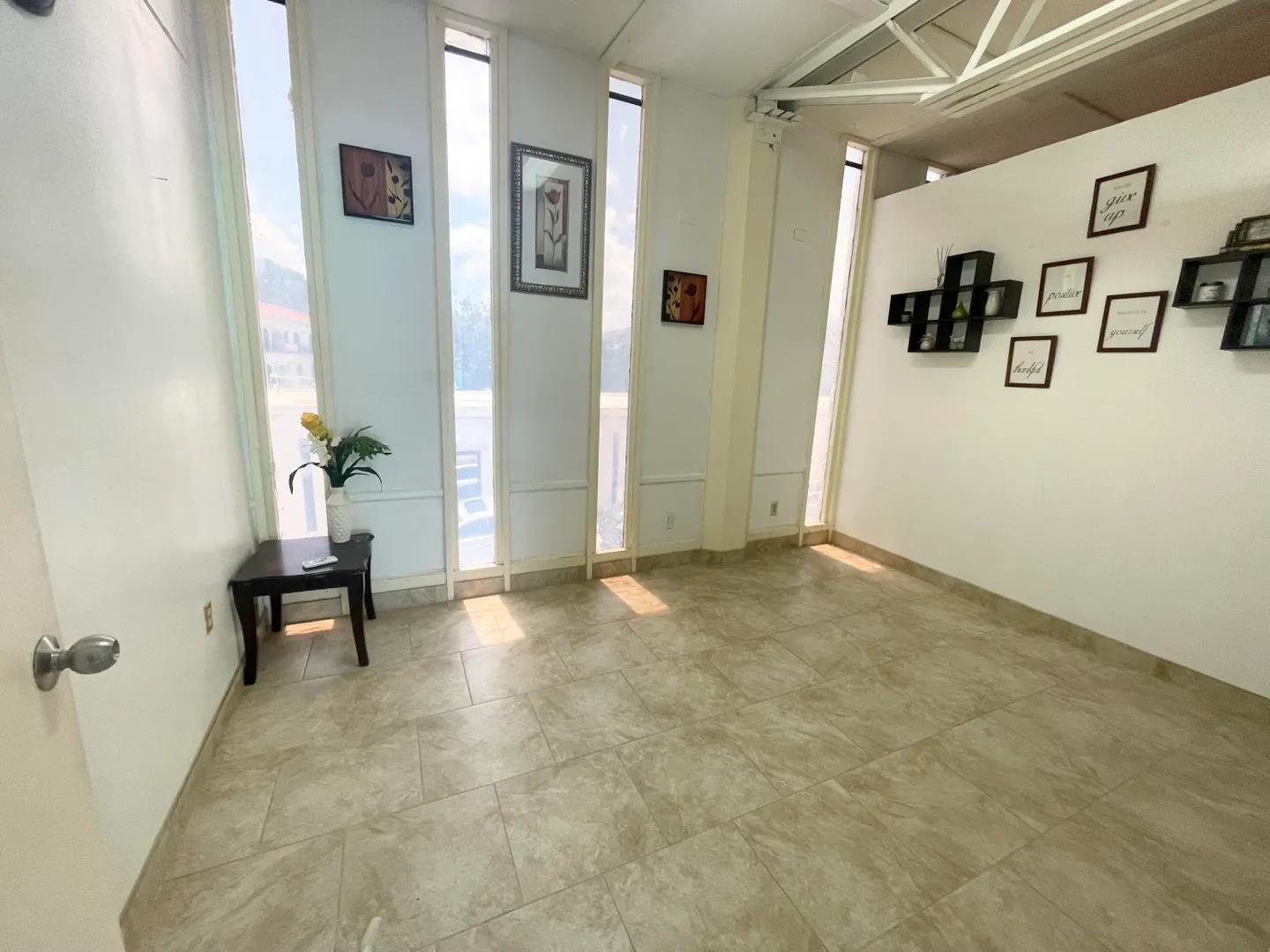 Office Space for Lease in Raphune Hill, US Virgin Islands — photo 2