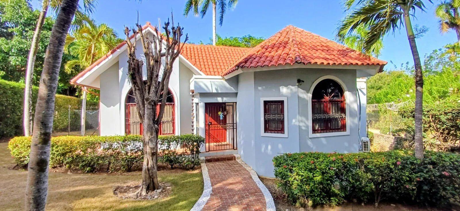2-bedroom villa in La Mulata, Sosúa with large garden — photo 1