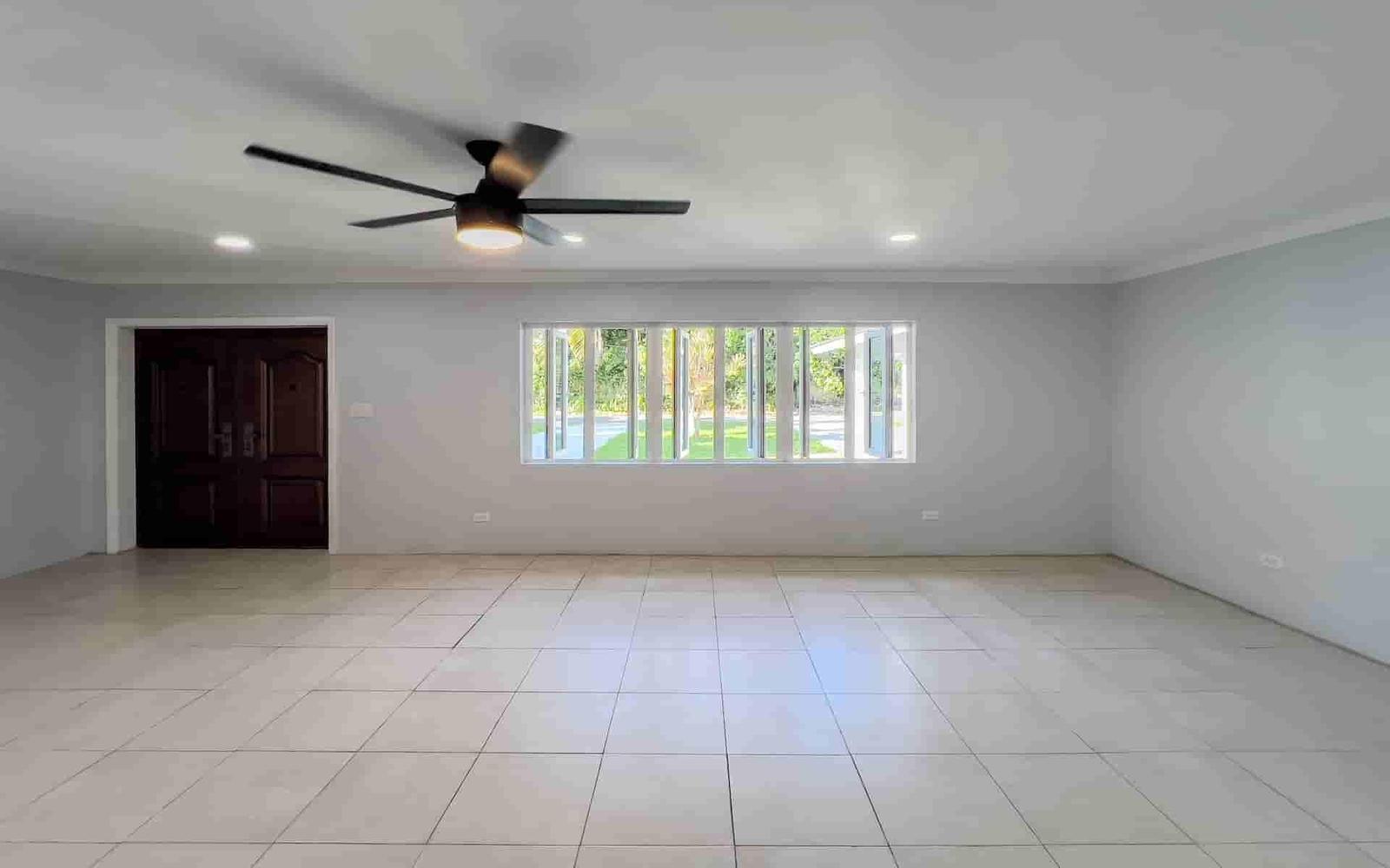 3 bedroom Residence for sale — photo 2