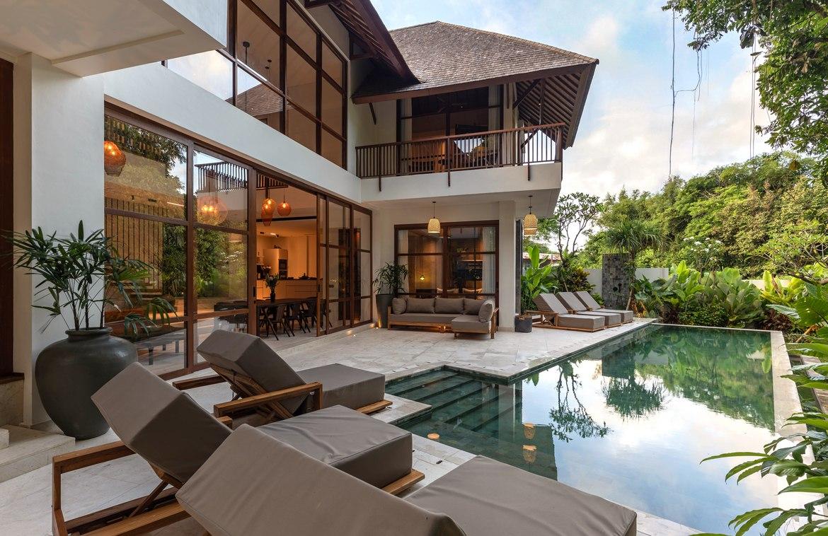 Tranquil 5-Bedroom Riverfront Villa Near Nyanyi Beach in Tanah Lot, Bali, Indonesia — photo 1