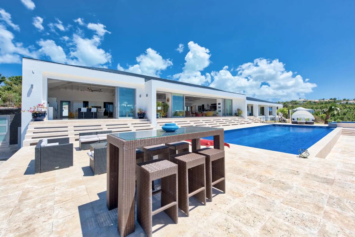 6-bedroom villa in Terres-Basses, Sint Maarten — photo 1