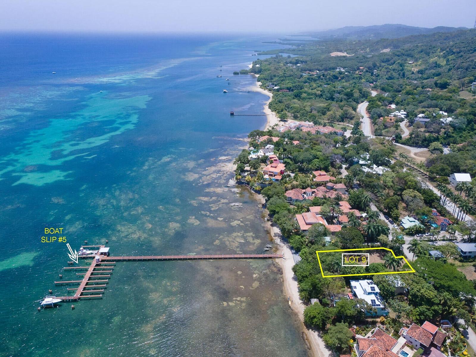 0.52 Acre Beachfront Lot for Sale, Lawson Rock, Roatan — photo 1