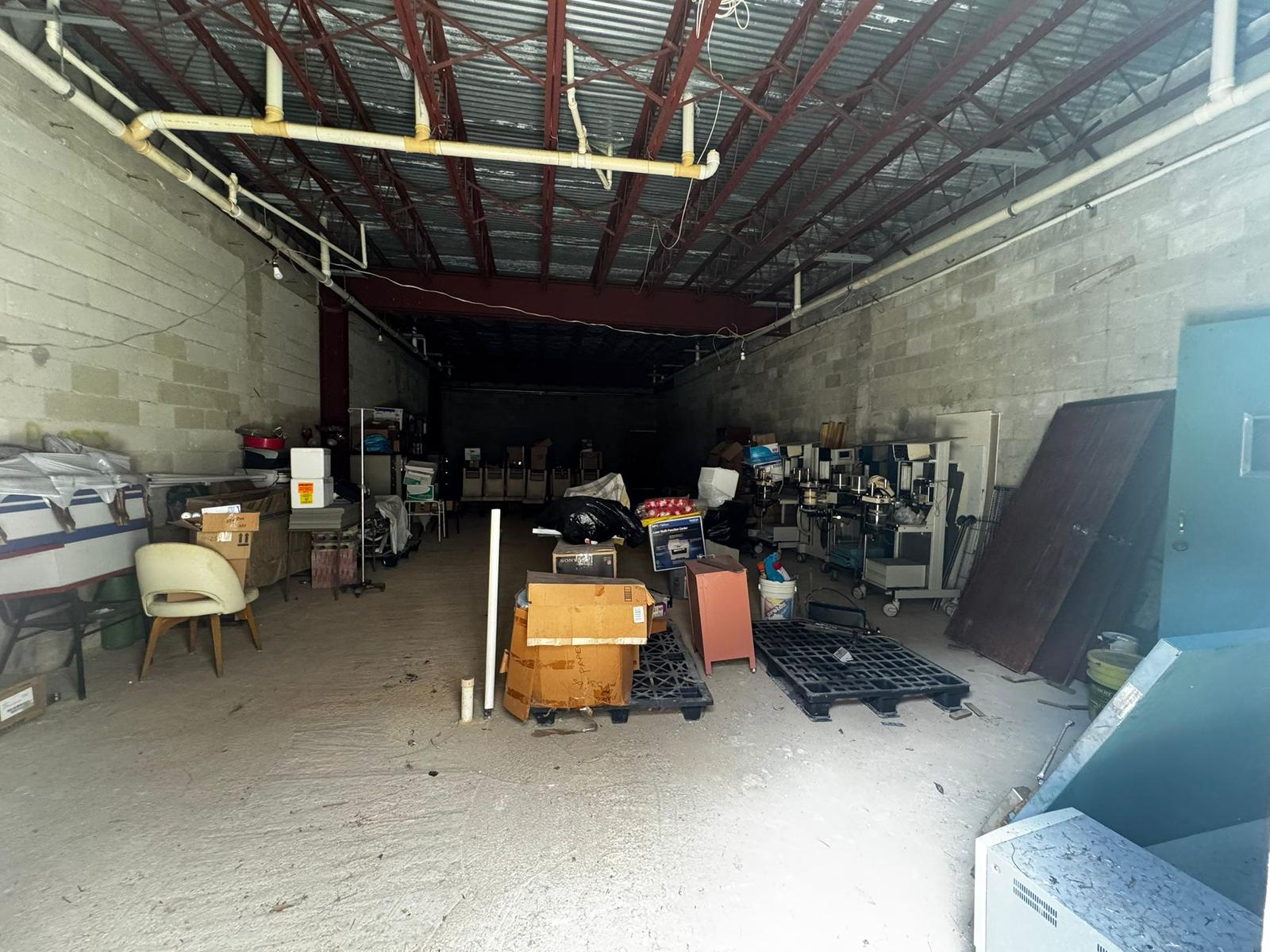 Blank Canvas Medical Office - in Strategic Location — photo 5