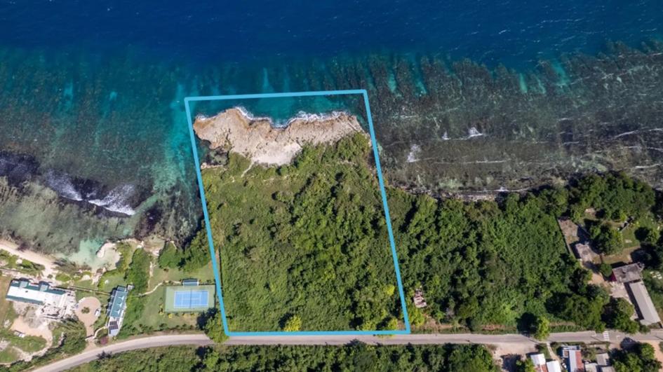 Trelawny Oceanfront 3.3 Acre Lot — photo 1