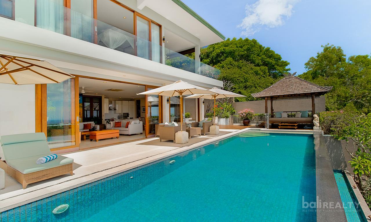 Exceptionally Built 3 Bedroom Freehold Villa with Amazing Panoramic Ocean and Mountain Views - 2549 — photo 5