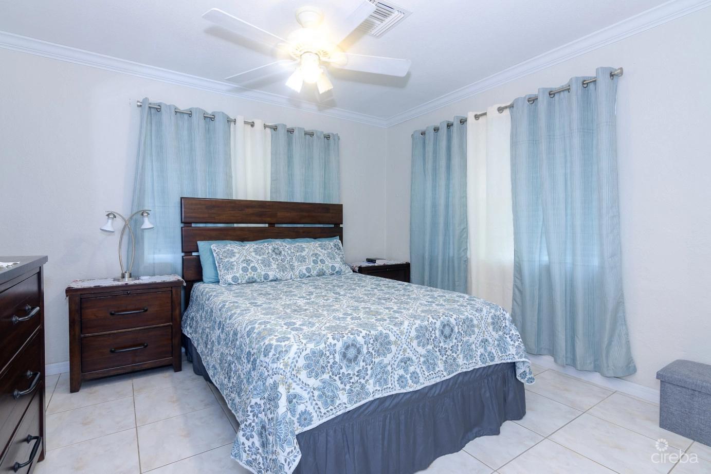 Cayman Brac Pioneer Lane House And Cottage — photo 5