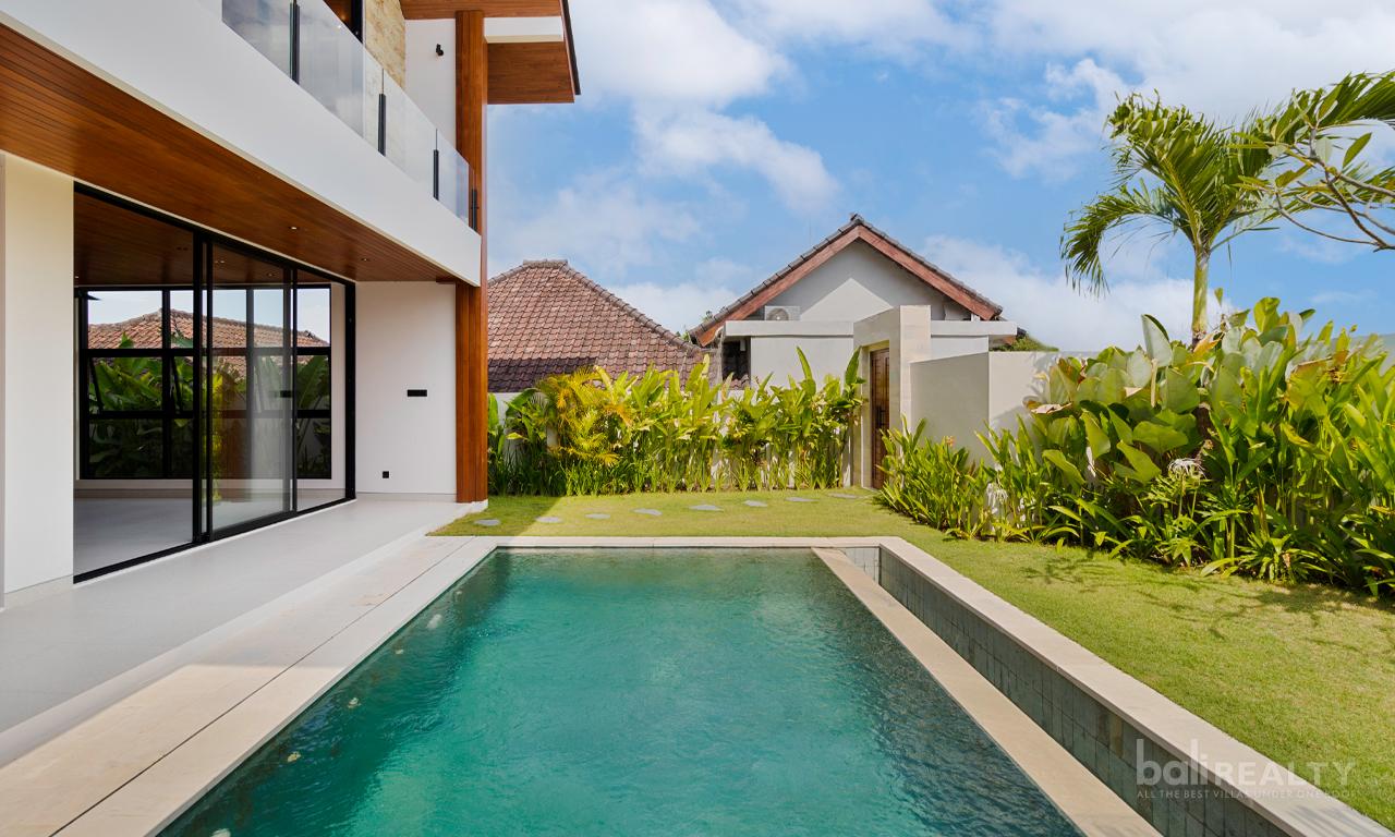 Brand-New Three-Bedroom Villa for Sale in Cemagi with Rice Field Views — photo 4