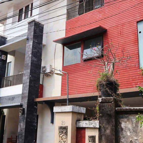 5-bedroom house in Denpasar — photo 1