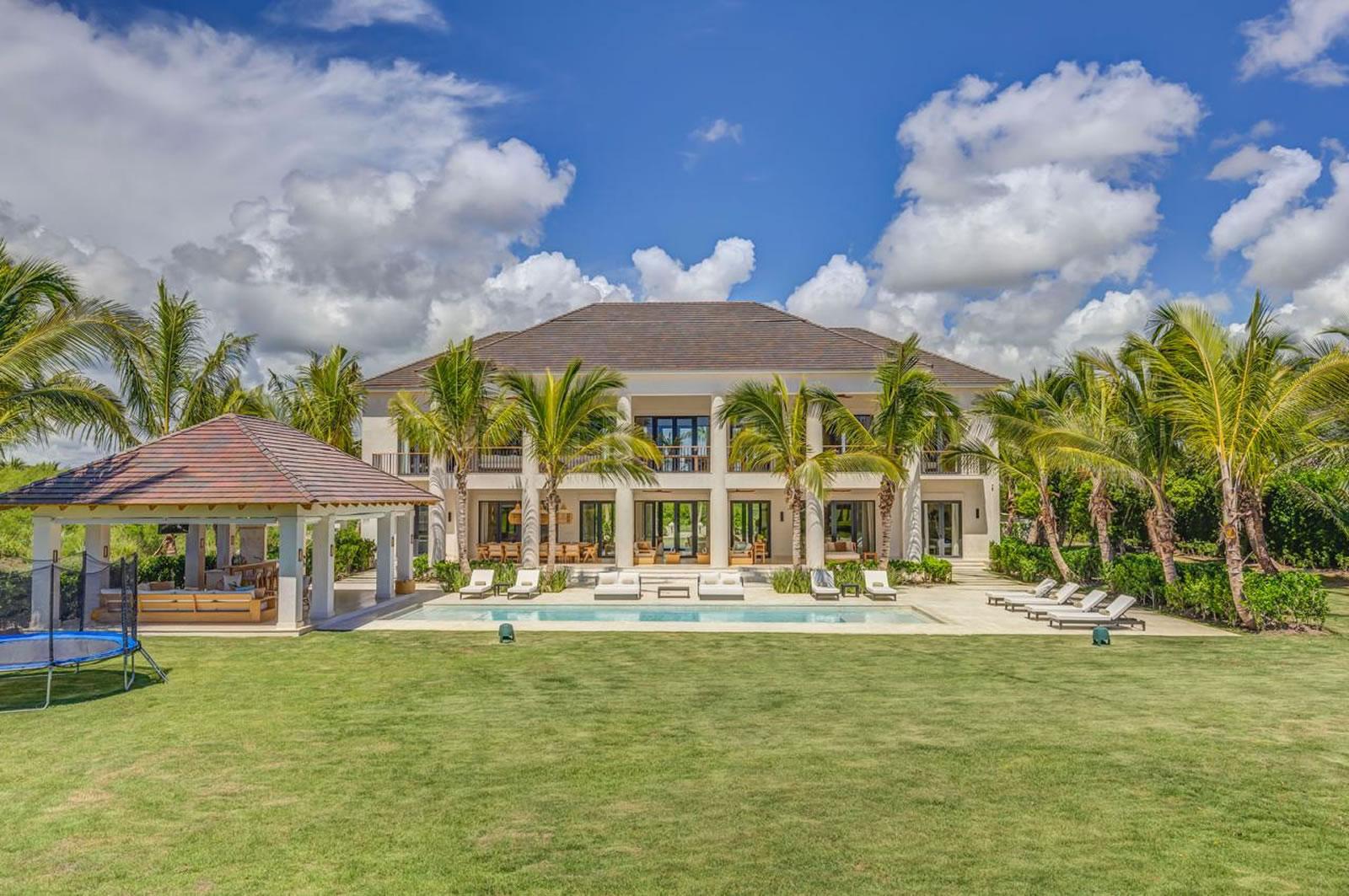 New 7 Bedroom Luxury Villa for Sale, Corales 22, Puntacana Resort & Club, Dominican Republic — photo 1