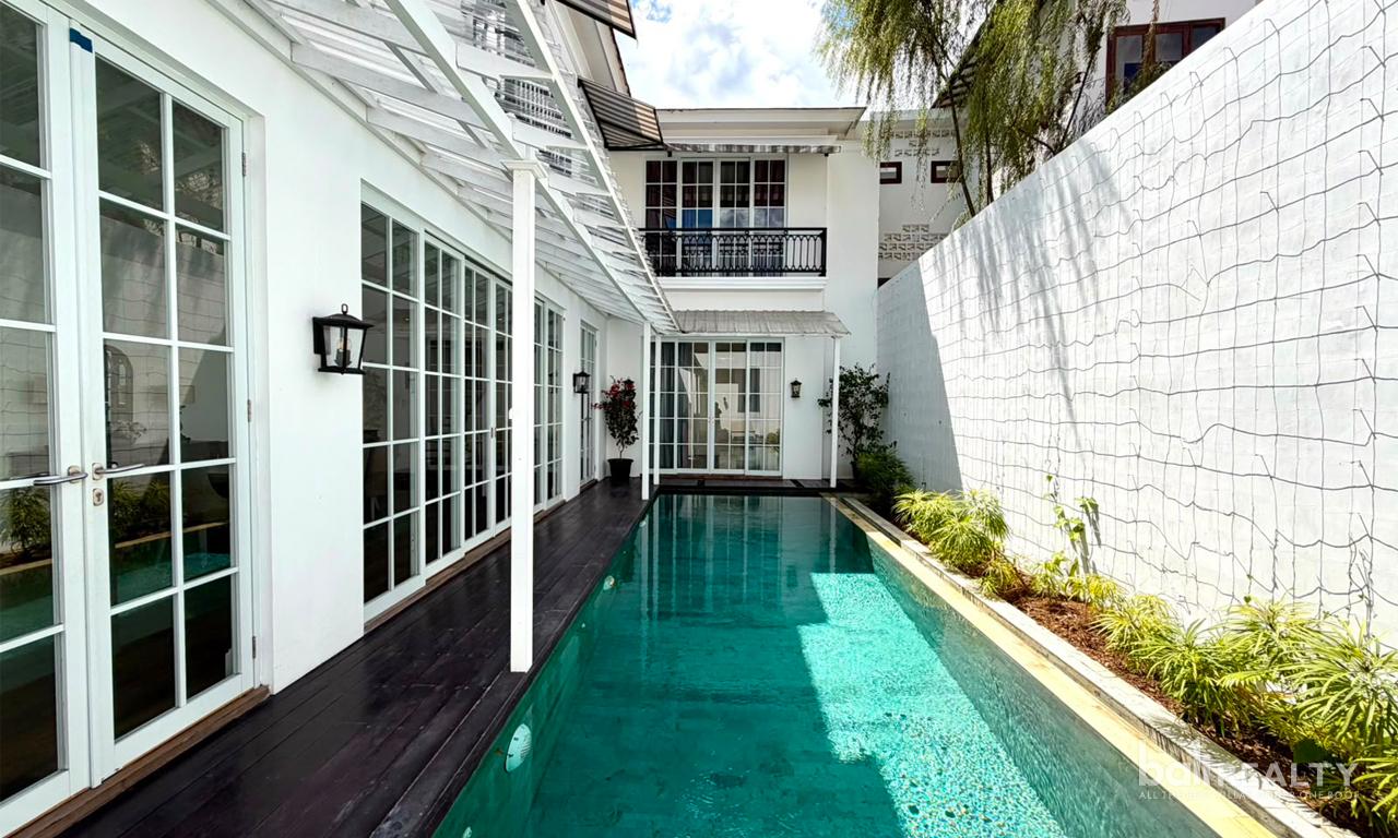 Fully Furnished Three-Bedroom Villa: Monthly & Yearly Rental, Close to Canggu Beach — photo 3