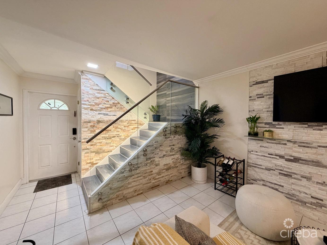 Tropical Haven - Remodeled 3 Bedroom Condo! — photo 5