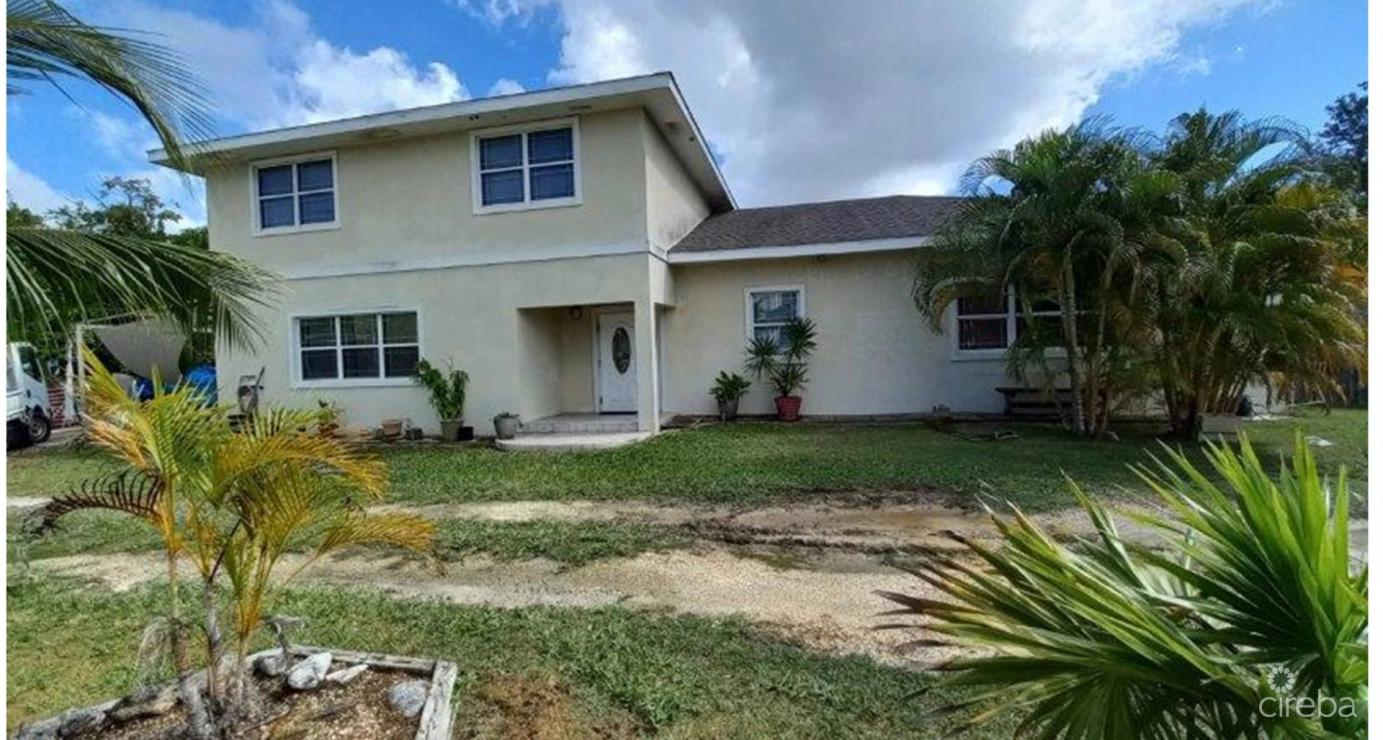 4 bedroom property for sale — Spacious Family Home On A Private Half Acre Lot in the Cayman Islands — photo 5