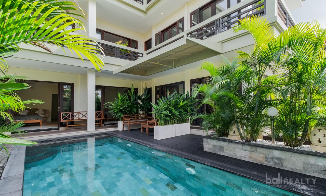 Five-Bedroom Freehold Paradise with Ocean Views of Dreamland Beach, Pecatu — photo 3
