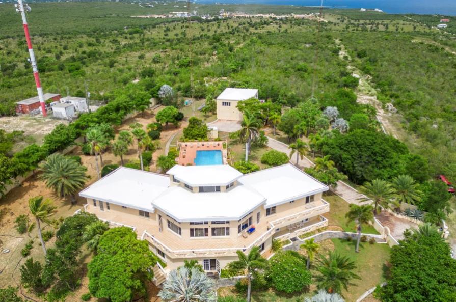 8 Bedroom Luxury Home for Sale in Shoal Bay — photo 1