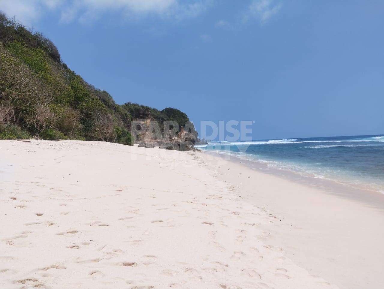 Prime Freehold Land for Sale in West Sumba — photo 1