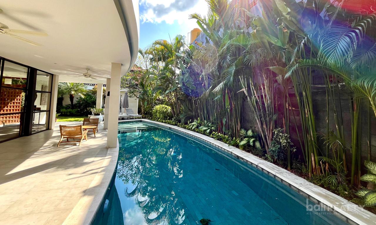 Four-Bedroom Family Villa for Yearly Rent in Prime Seminyak – 2776 — photo 3