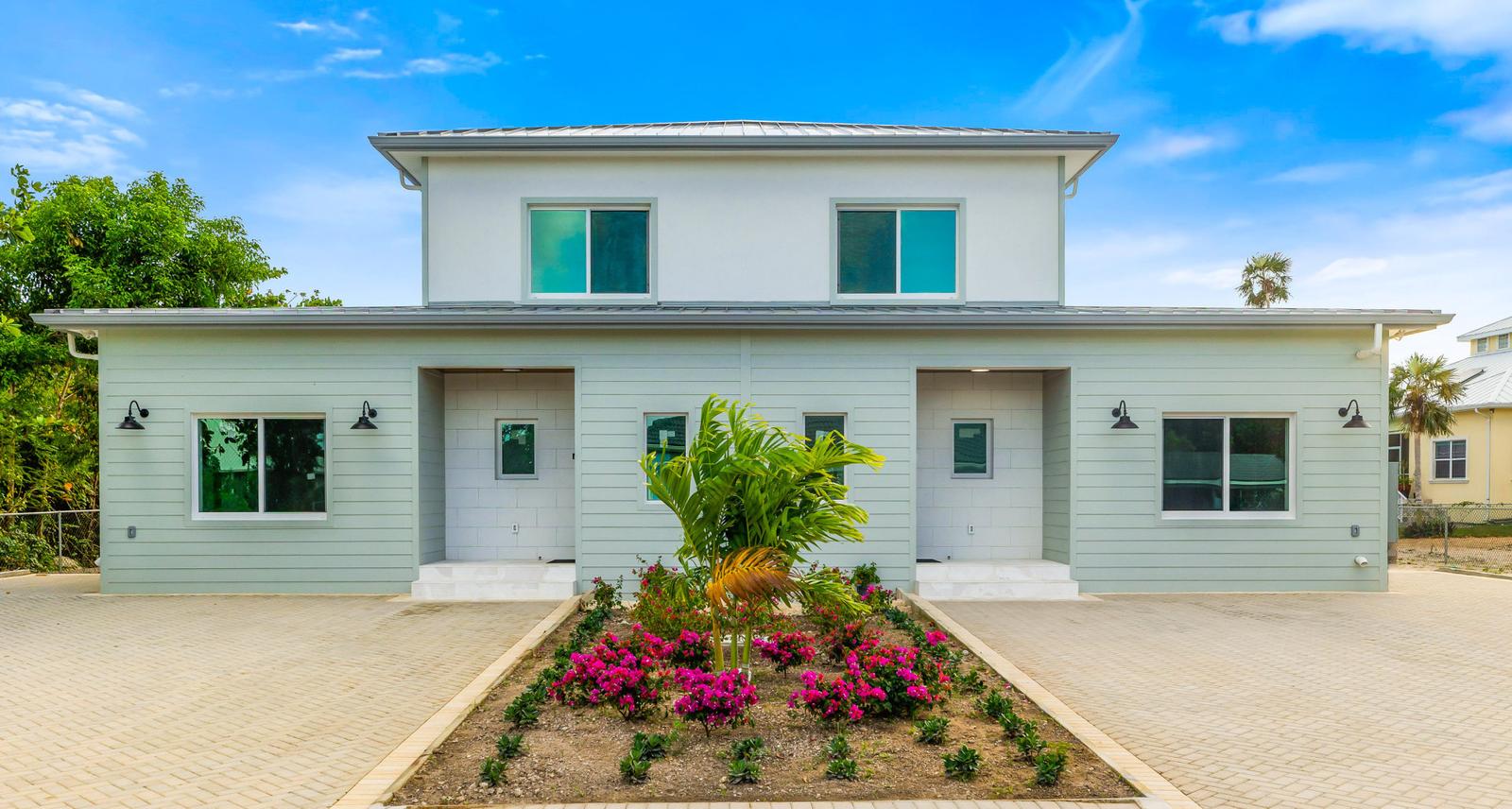Brand New Gloria May Villas #3 — photo 1